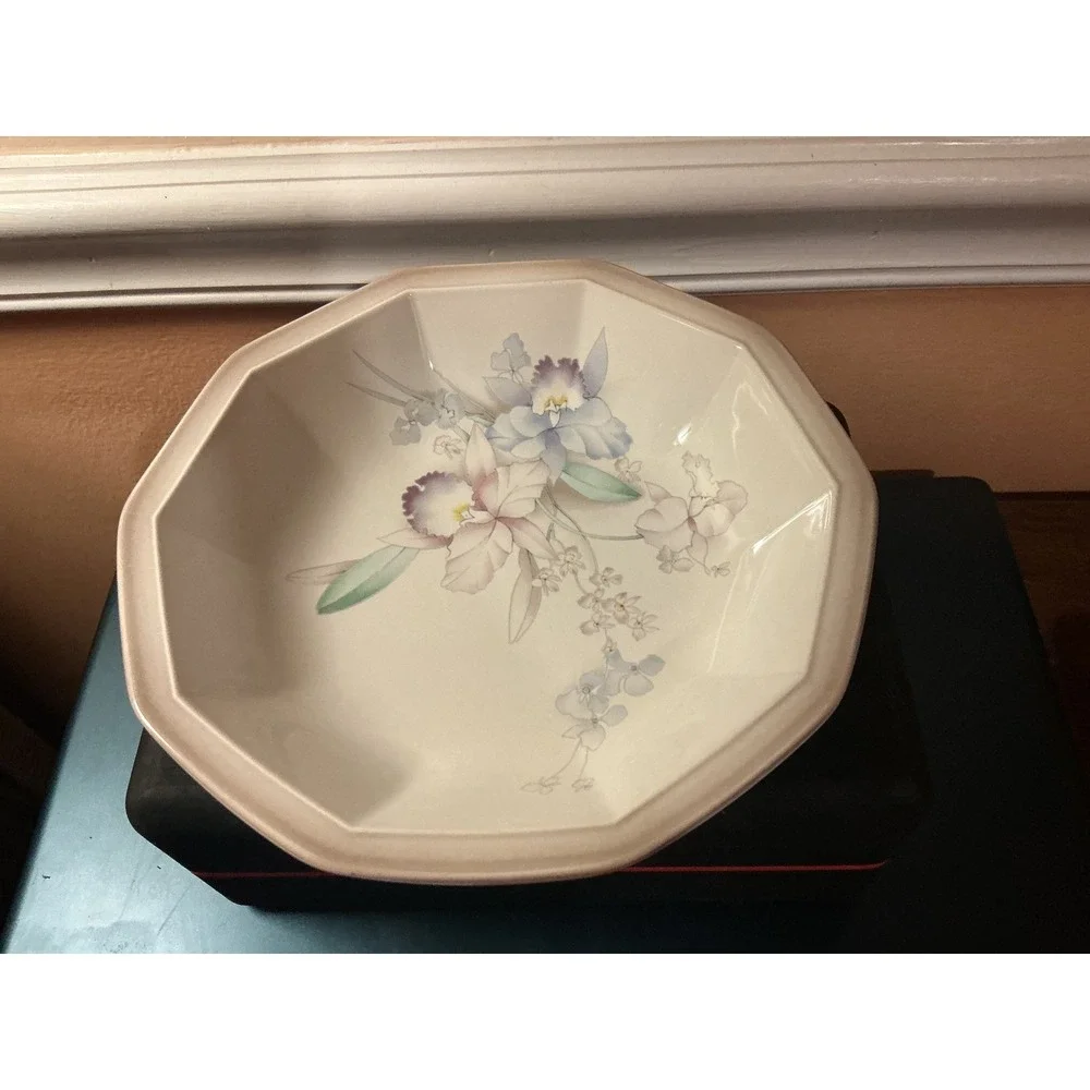Mikasa Nature's Garden Orchids DA 901 Serving Bowl Oven/Micro Safe Japan Retired